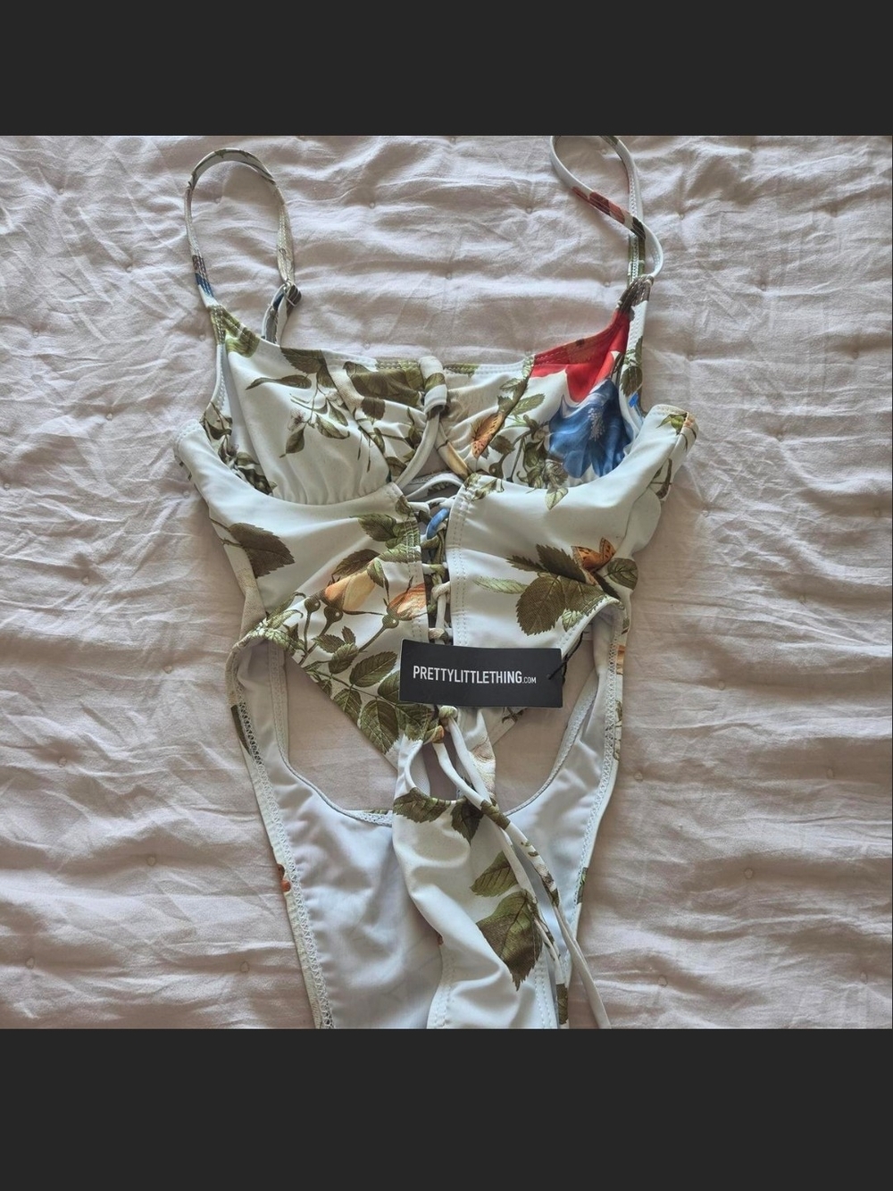 PrettyLittleThing Black and White Floral Swim Top